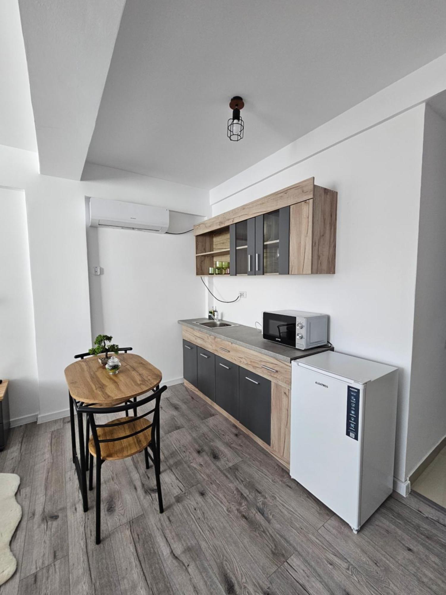 Didi Apartament 크라이오바 외부 사진